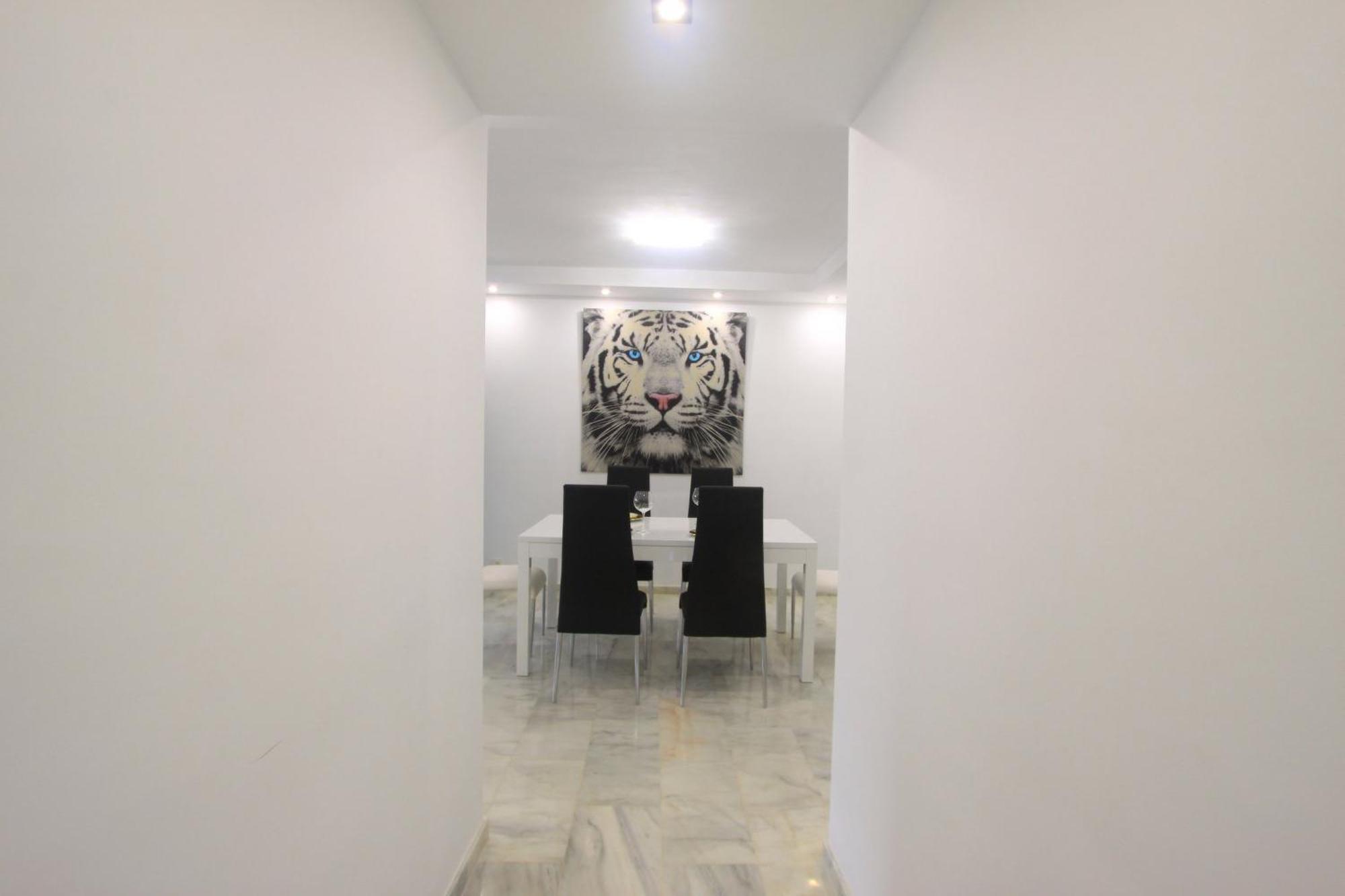 1080 Beachfront Penthouse 3 Floors Jacuzzi 2 Pools Wifi Roof Terrace Marbella Exterior photo