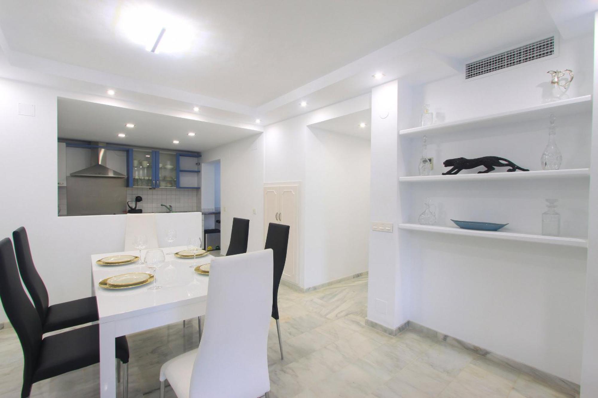 1080 Beachfront Penthouse 3 Floors Jacuzzi 2 Pools Wifi Roof Terrace Marbella Exterior photo